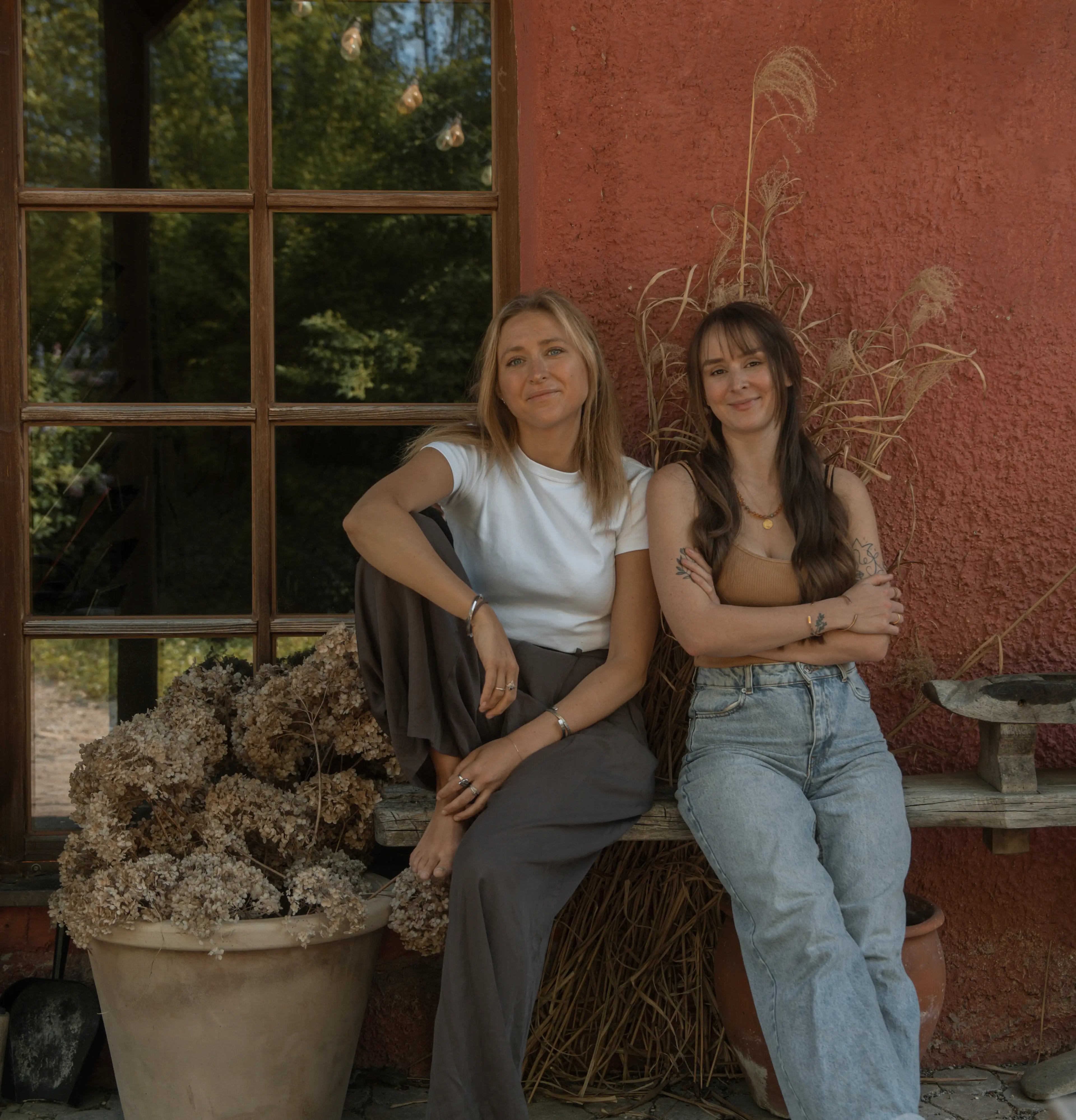Katharina & Paula: Über uns
